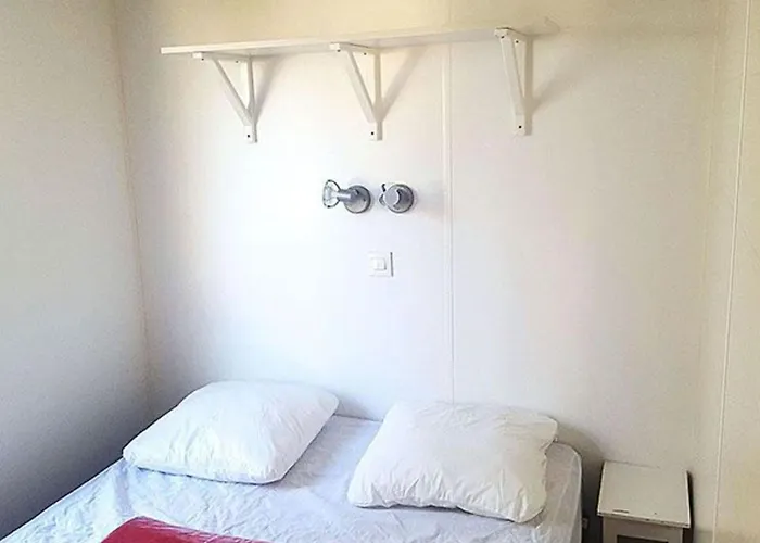 Mobil-home Confortable Avec Terrasse - 4 Pers. - Api-1-52-2149 캠프장